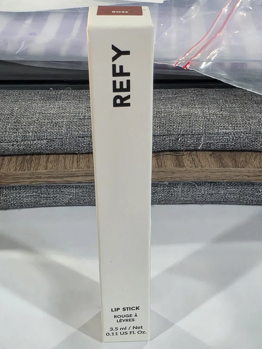 Refy Lip Stick Satin Hydrating liquid lipstick Rosa/Medium warm nude. BNIB